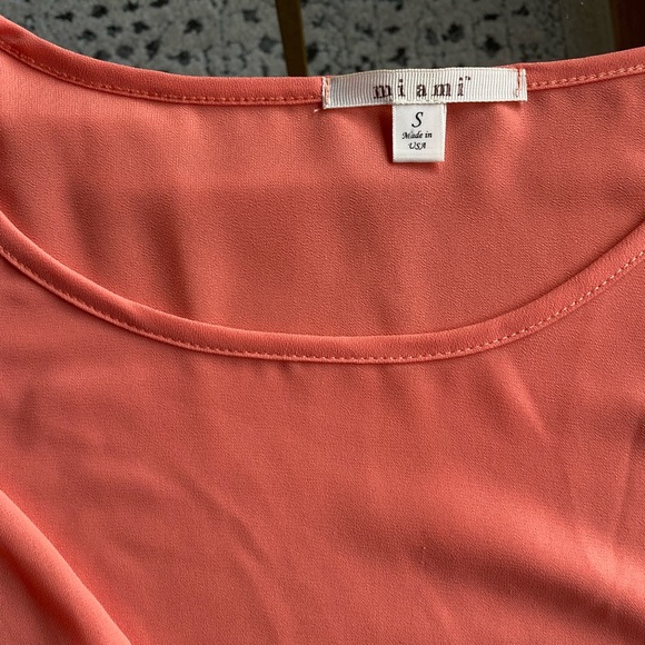 Francessca’s Sheet Organge Blouse with Split Back and Lace Sleeves - Picture 2 of 5